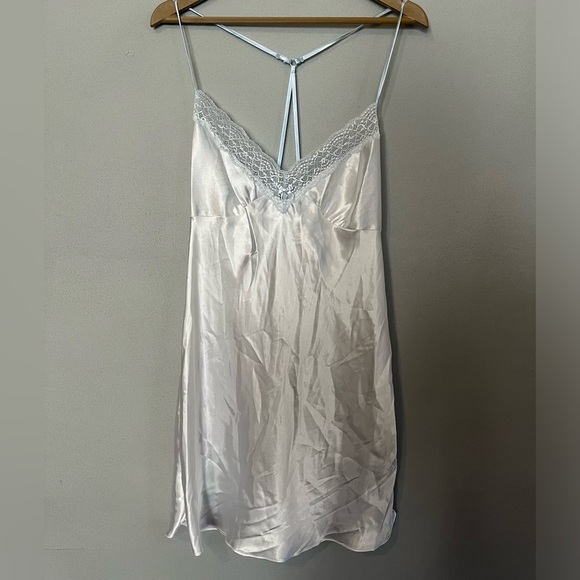 Linea Donatella 2 pc. Bridal Party Lingerie or Getting Ready Set - Picture 5 of 11